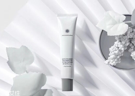 harnn白桑防曬霜油不油？harnn防曬霜防水嗎