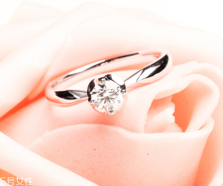 金大福和周大福哪個(gè)好？金大福和周大福對比