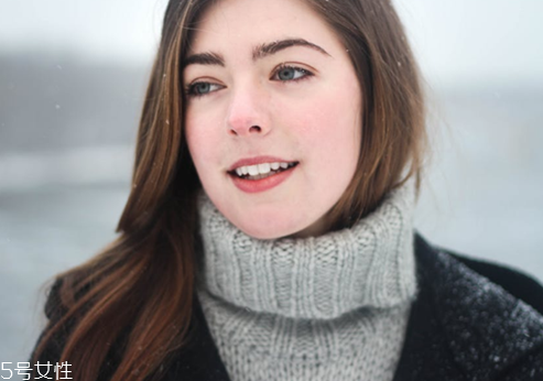 玻尿酸和透明質(zhì)酸有什么區(qū)別 玻尿酸和透明質(zhì)酸一樣嗎 玻尿酸和透明質(zhì)酸有什么區(qū)別 玻尿酸和透明質(zhì)酸一樣嗎