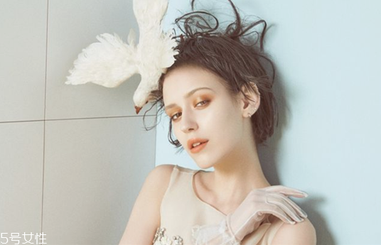 伊婉v型隆鼻會變寬嗎 伊婉vplus和v的區(qū)別 伊婉v型隆鼻會變寬嗎 伊婉vplus和v的區(qū)別