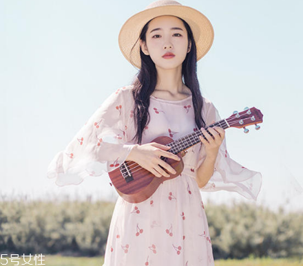 夏天拍照穿什么裙子好看？拍照適合穿什么裙子？