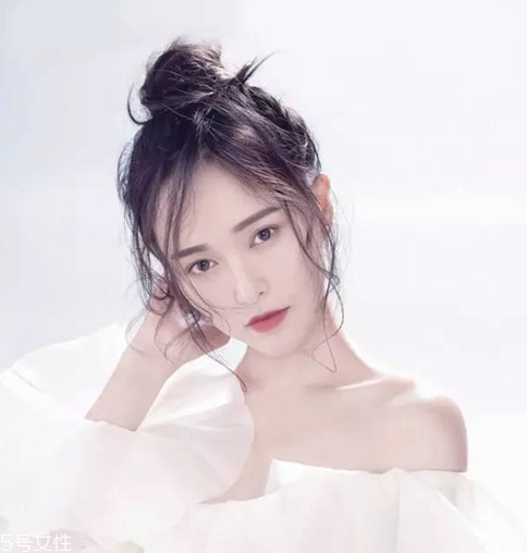 龍蝦須劉海怎么處理 龍蝦須劉海怎么弄好看 龍蝦須劉海怎么處理 龍蝦須劉海怎么弄好看