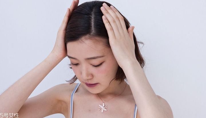 往外翹的發(fā)型怎么打造 往外翹的發(fā)型圖片 往外翹的發(fā)型怎么打造 往外翹的發(fā)型圖片