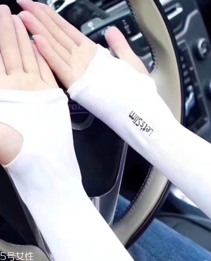 冰袖是一次性的嗎？冰袖可以反復(fù)用嗎？