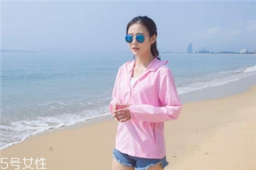 防曬衣上的油怎么洗？防曬衣上滴了油用什么洗？