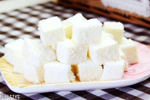 椰奶凍可以放冷凍嗎 椰奶凍怎么保存 椰奶凍可以放冷凍嗎 椰奶凍怎么保存