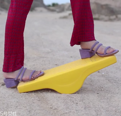 夏天穿紫色好看嗎？夏季紫色穿搭圖片