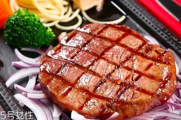 西冷牛排推薦幾分熟？西冷牛排幾分熟好吃？