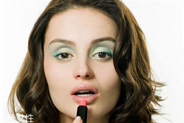 一支口紅可以用多久 一支口紅的使用壽命 一支口紅可以用多久 一支口紅的使用壽命