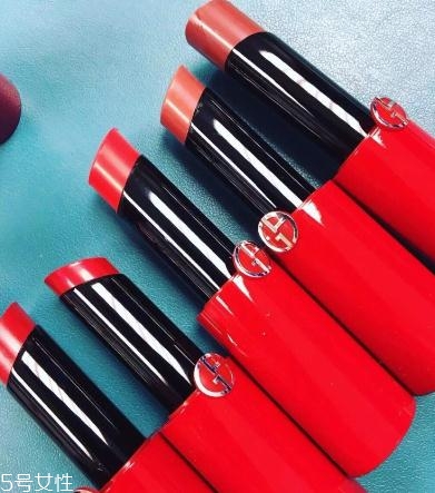 阿瑪尼口紅是塑料殼嗎？阿瑪尼口紅殼什么材質(zhì)？