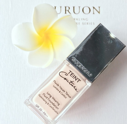 阿瑪尼粉底液和cpb粉底液哪個好？阿瑪尼粉底和cpb粉霜對比