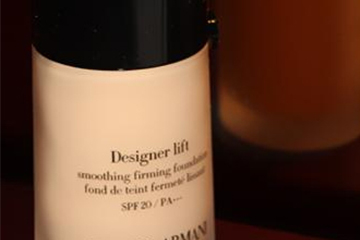 阿瑪尼粉底液和cpb粉底液哪個好？阿瑪尼粉底和cpb粉霜對比