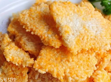 鍋巴飯用什么鍋 鍋巴飯可以用電飯鍋嗎 鍋巴飯用什么鍋 鍋巴飯可以用電飯鍋嗎