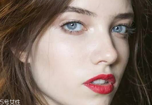 口紅雨衣好用嗎 口紅雨衣怎么樣 口紅雨衣好用嗎 口紅雨衣怎么樣