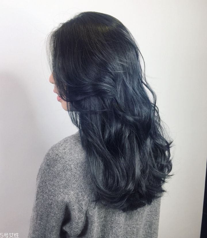 2022什么顏色的頭發(fā)顯得皮膚白 6款發(fā)色讓你白一個色階 2022什么顏色的頭發(fā)顯得皮膚白 6款發(fā)色讓你白一個色階