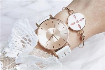 手表可以逆時(shí)針調(diào)嗎？手表為什么不能逆時(shí)針調(diào)？