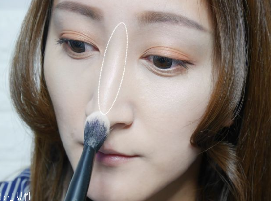 nyx獨角獸粉餅怎么用 nyx獨角獸修容教程 nyx獨角獸粉餅怎么用 nyx獨角獸修容教程