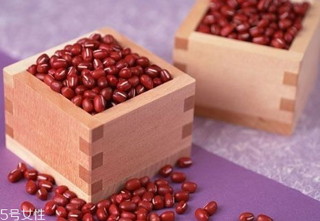 紅豆湯什么人不能喝 紅豆湯適合什么人喝 紅豆湯什么人不能喝 紅豆湯適合什么人喝