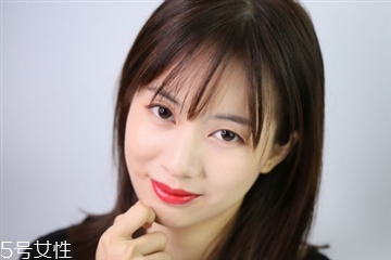 珊瑚色口紅適合黃皮嗎 珊瑚色口紅適合的膚色 珊瑚色口紅適合黃皮嗎 珊瑚色口紅適合的膚色