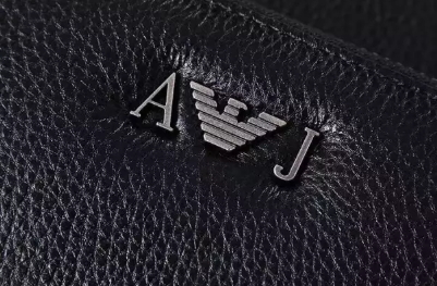 阿瑪尼男士錢包多少錢？阿瑪尼男士錢包正品價(jià)格