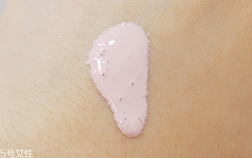 愛(ài)麗小屋妝前乳櫻花版和舊版區(qū)別 愛(ài)麗小屋妝前乳心得 愛(ài)麗小屋妝前乳櫻花版和舊版區(qū)別 愛(ài)麗小屋妝前乳心得