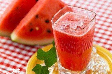 西瓜和西瓜汁的區(qū)別 西瓜汁有營(yíng)養(yǎng)嗎？