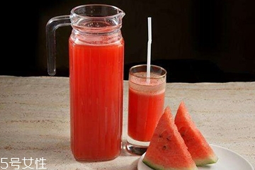 西瓜汁怎么洗掉？怎樣避免西瓜汁弄臟衣物？