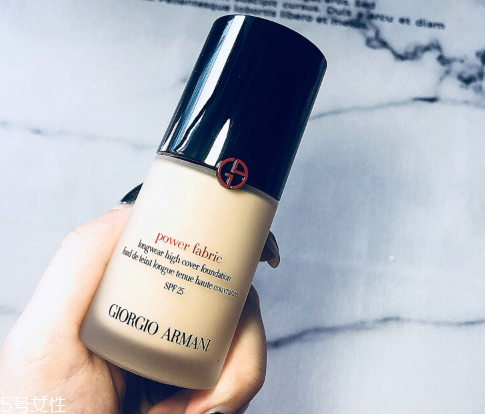 如何畫清透底妝 清透底妝產(chǎn)品推薦 如何畫清透底妝 清透底妝產(chǎn)品推薦