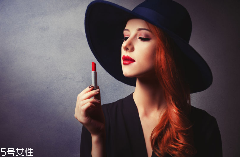 男生送女孩口紅代表什么 七夕送什么口紅 男生送女孩口紅代表什么 七夕送什么口紅