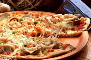 半成品披薩烤多長(zhǎng)時(shí)間？半成品披薩烤多久？