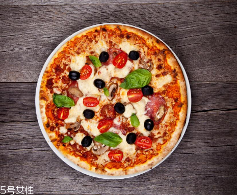 半成品披薩能用微波爐嗎？半成品披薩微波爐可以烤嗎？