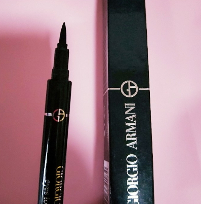 阿瑪尼眼線筆怎么樣？阿瑪尼眼線筆暈染嗎？