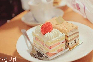 蛋糕的簡易做法 蛋糕可以用鴨蛋做嗎 蛋糕的簡易做法 蛋糕可以用鴨蛋做嗎