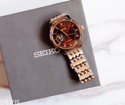 手表日期什么時候調(diào)最準確？手表什么時候調(diào)日期最好？