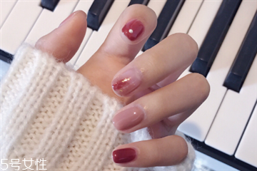 長(zhǎng)期美甲有哪些危害 做美甲之后需要注意的事項(xiàng) 長(zhǎng)期美甲有哪些危害 做美甲之后需要注意的事項(xiàng)