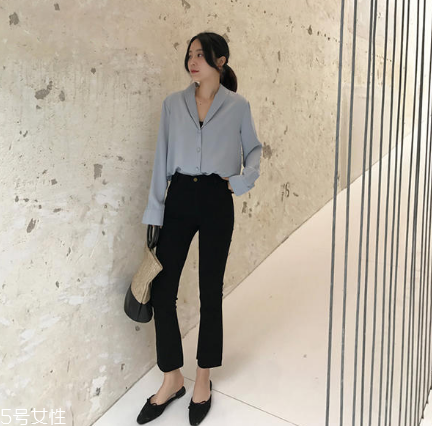 喇叭褲怎么搭配顯腿長？喇叭褲怎么穿顯高？