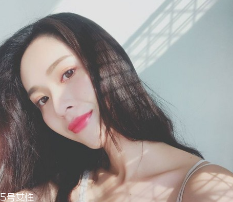 不畫眼線只畫眼影行嗎 不畫眼線的眼睛放大術(shù) 不畫眼線只畫眼影行嗎 不畫眼線的眼睛放大術(shù)