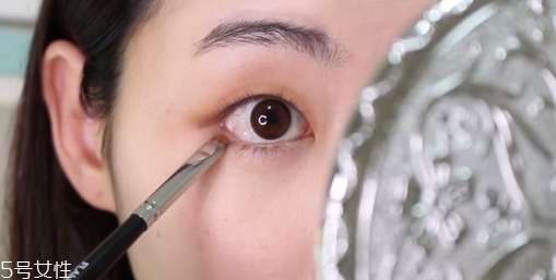 不畫眼線只畫眼影行嗎 不畫眼線的眼睛放大術(shù) 不畫眼線只畫眼影行嗎 不畫眼線的眼睛放大術(shù)