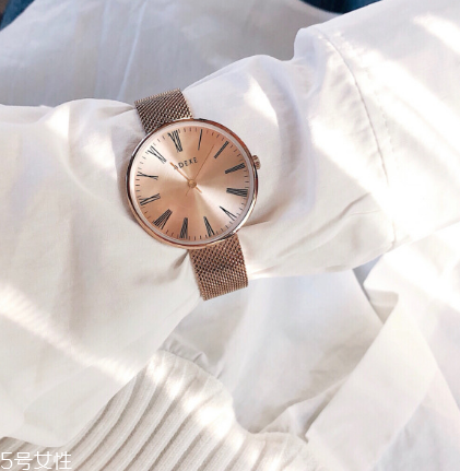 adexe手表和dw哪個好？adexe手表好還是dw好？