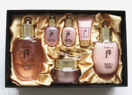 油痘皮夏天用什么水乳 6款夏日油痘肌水乳推薦 油痘皮夏天用什么水乳 6款夏日油痘肌水乳推薦