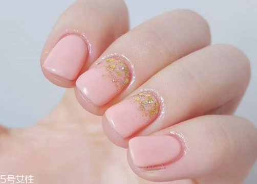 2022流行美甲圖片淺色 最適合夏天做的美甲顏色款式 2022流行美甲圖片淺色 最適合夏天做的美甲顏色款式