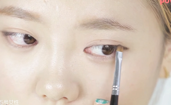 不畫眼線只畫眼影行嗎 不畫眼線的眼睛放大術(shù) 不畫眼線只畫眼影行嗎 不畫眼線的眼睛放大術(shù)