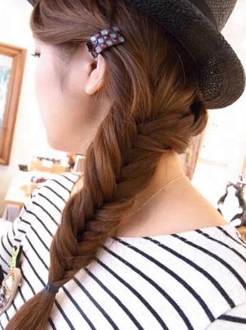 鬢辮發(fā)型怎么扎好看 鬢辮發(fā)型怎么扎好看