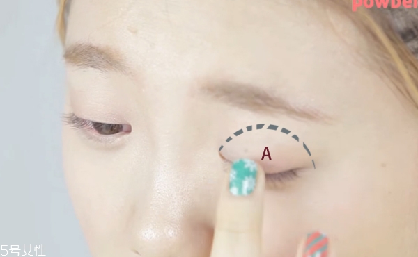不畫眼線只畫眼影行嗎 不畫眼線的眼睛放大術(shù) 不畫眼線只畫眼影行嗎 不畫眼線的眼睛放大術(shù)