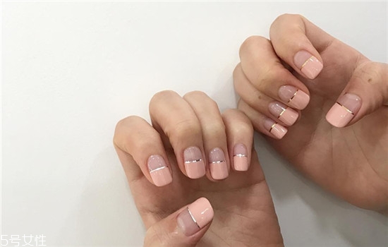 2018粉色美甲新款式圖片 今年流行的夏日清新美甲 2018粉色美甲新款式圖片 今年流行的夏日清新美甲