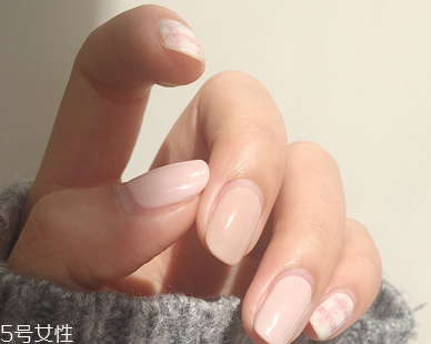 2022流行美甲圖片淺色 最適合夏天做的美甲顏色款式 2022流行美甲圖片淺色 最適合夏天做的美甲顏色款式