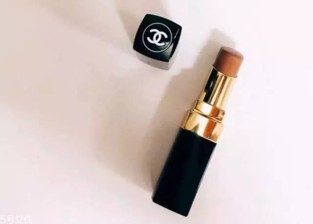 干燥玫瑰色是什么顏色 干燥玫瑰色口紅推薦 干燥玫瑰色是什么顏色 干燥玫瑰色口紅推薦