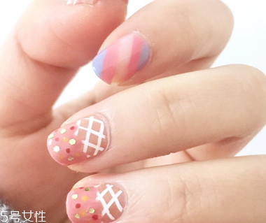 2022流行美甲圖片淺色 最適合夏天做的美甲顏色款式 2022流行美甲圖片淺色 最適合夏天做的美甲顏色款式