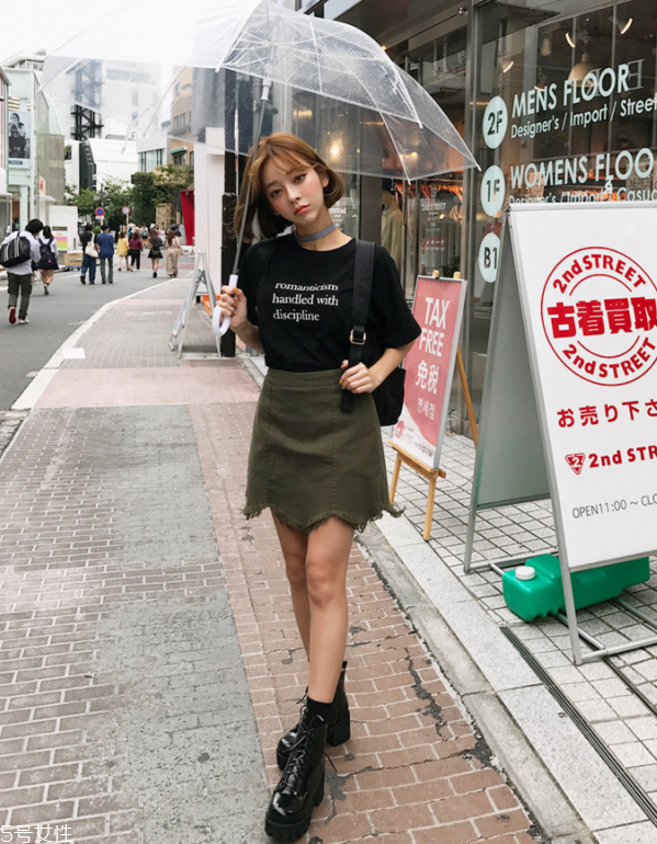 紅色t恤配什么褲子好看 紅色t恤怎么搭配最好看 紅色t恤配什么褲子好看 紅色t恤怎么搭配最好看