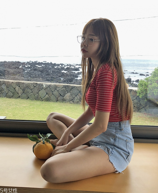 紅色t恤配什么褲子好看 紅色t恤怎么搭配最好看 紅色t恤配什么褲子好看 紅色t恤怎么搭配最好看